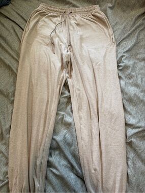 Women’s  Lightweight Drawstring Lounge Pants - Beige